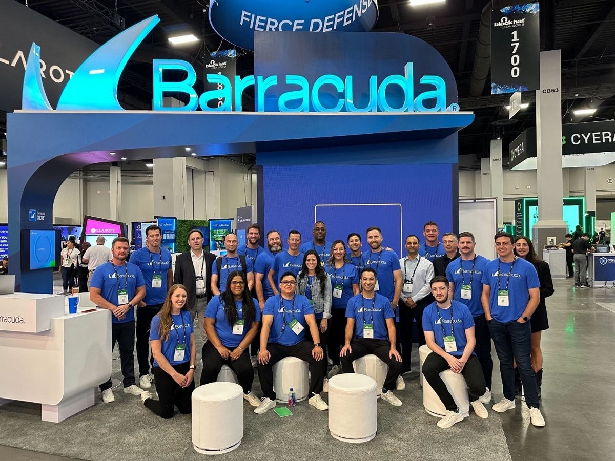 Barracuda-Team am Stand von Black Hat