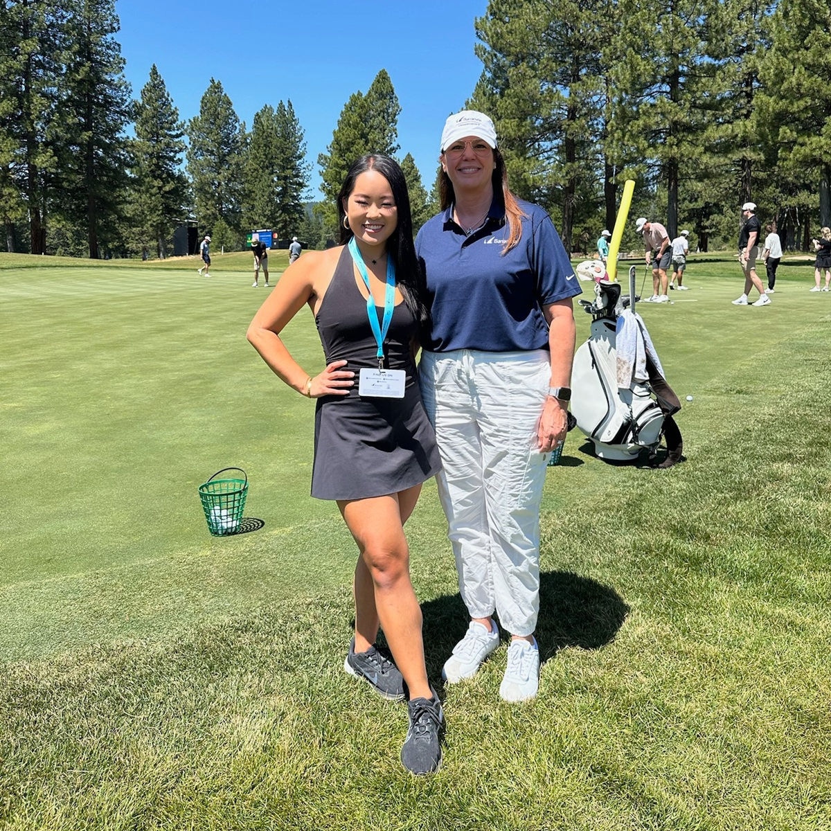 Bei der diesjährigen Barracuda Championship traf Barracuda-CIO Siroui Mushegian mit Girls Who Code-Alumna und Botschafterin Morgan Young zusammen. 